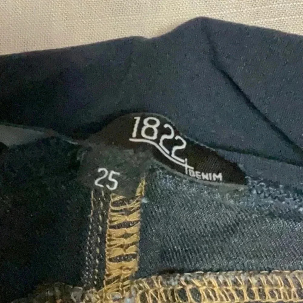 1822 DENIM - Picture 3 of 5
